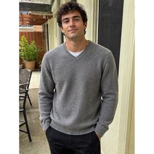 JOSEPH ABBOUD. NWT. Men's Textured Blue/Brown.V-Neck Sweater. Size L. Wool blend
